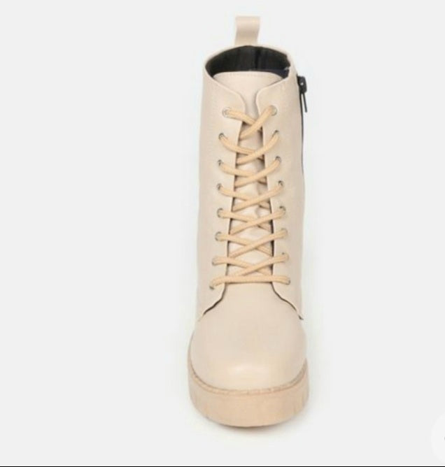1020 Crema