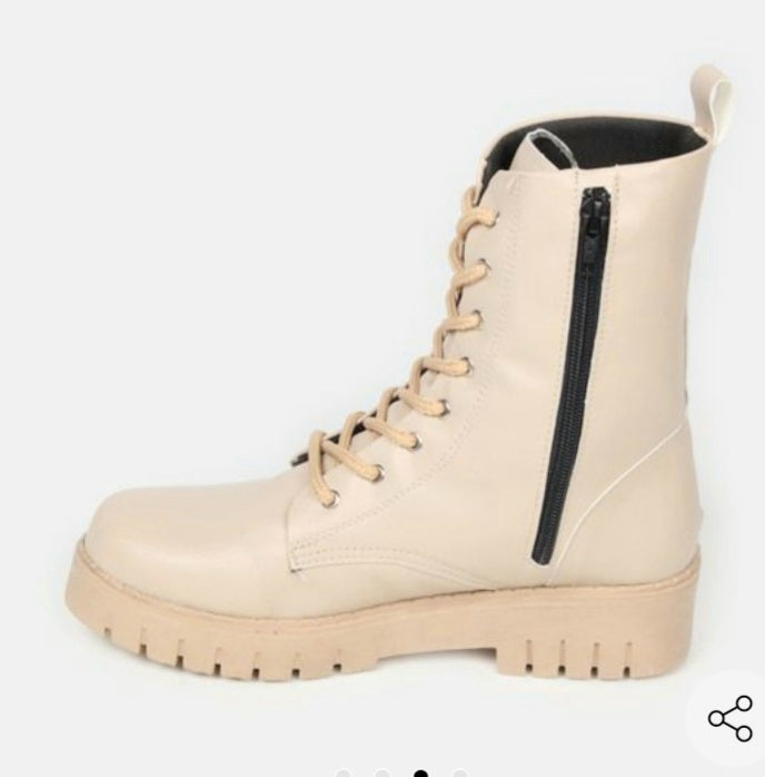 1020 Crema