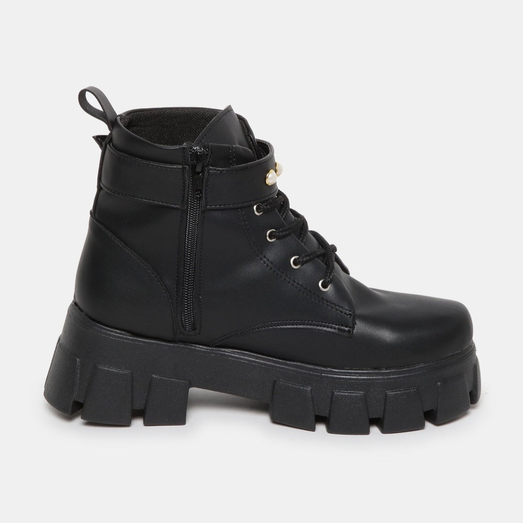 Bota Sky is the limit