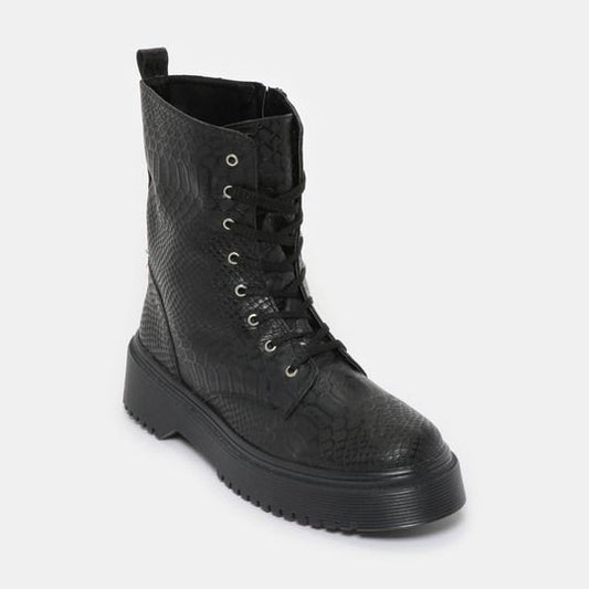 Bota QUEENS