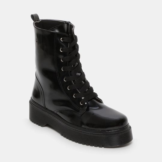 Bota QUEENS