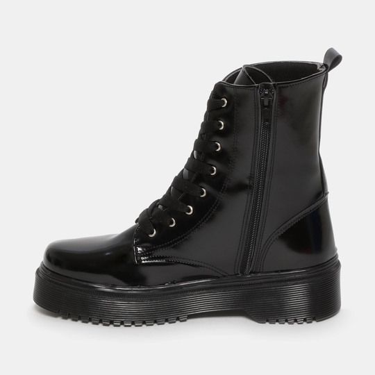 Bota QUEENS